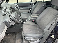 Renault - 2007 - grand scénic - 2.0-16v tech line - 99-xb-lb - afbeelding 15 van  26