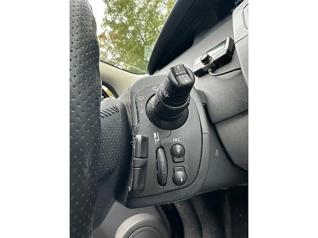 Renault - 2007 - grand scénic - 2.0-16v tech line - 99-xb-lb - afbeelding 25 van  26