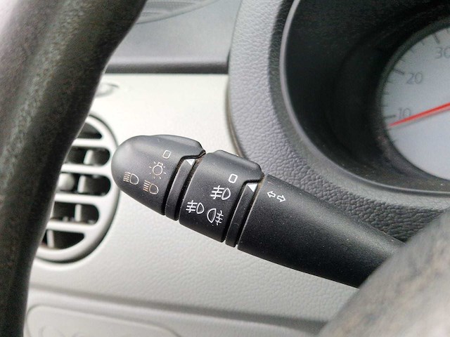 Renault - 2007 - kangoo - 1.6-16v 4x4 privil. - 08-xj-ns - afbeelding 8 van  26