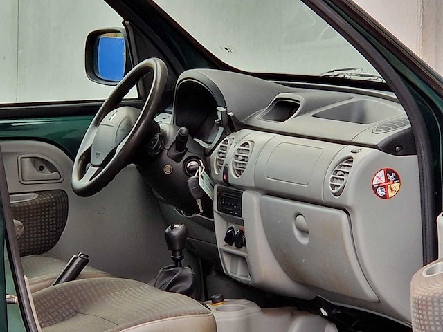 Renault - 2007 - kangoo - 1.6-16v 4x4 privil. - 08-xj-ns - afbeelding 18 van  26