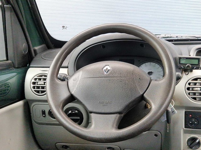 Renault - 2007 - kangoo - 1.6-16v 4x4 privil. - 08-xj-ns - afbeelding 6 van  26