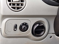 Renault - 2007 - kangoo - 1.6-16v 4x4 privil. - 08-xj-ns - afbeelding 14 van  26