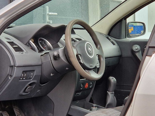 Renault - 2007 - mégane grand tour - 1.6-16v business l. - 14-tx-fx - afbeelding 2 van  24