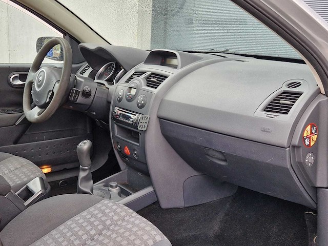 Renault - 2007 - mégane grand tour - 1.6-16v business l. - 14-tx-fx - afbeelding 16 van  24