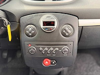 Renault - 2008 - clio estate - 1.2 tce dynamique - personenauto - 40-gsx-1 - afbeelding 3 van  13
