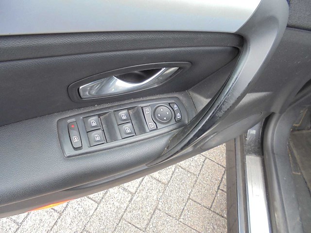 Renault - 2008 - laguna estate - 2.0 dci dynamique - 68-zp-zl - afbeelding 14 van  15