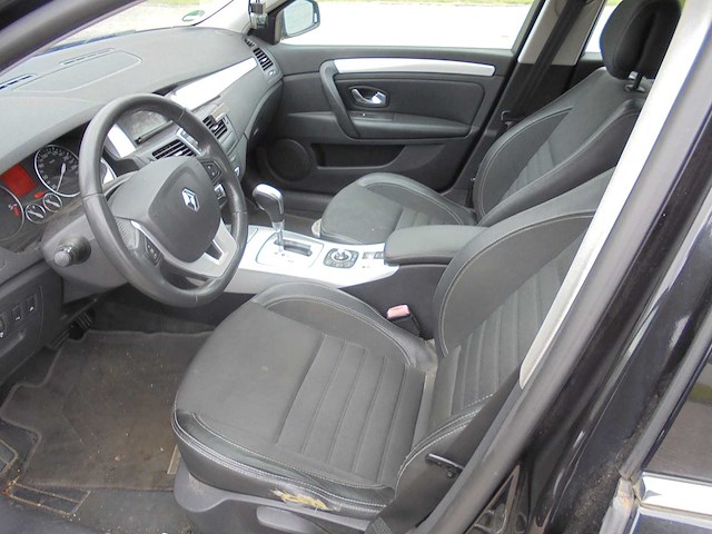 Renault - 2008 - laguna estate - 2.0 dci dynamique - 68-zp-zl - afbeelding 12 van  14