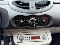 Renault - 2008 - twingo - 1.2 night & day - 44-hgd-9 - afbeelding 7 van  8