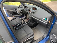 Renault - 2009 - clio - 1.2 tce dynamique - 83-jxr-2 - afbeelding 4 van  15