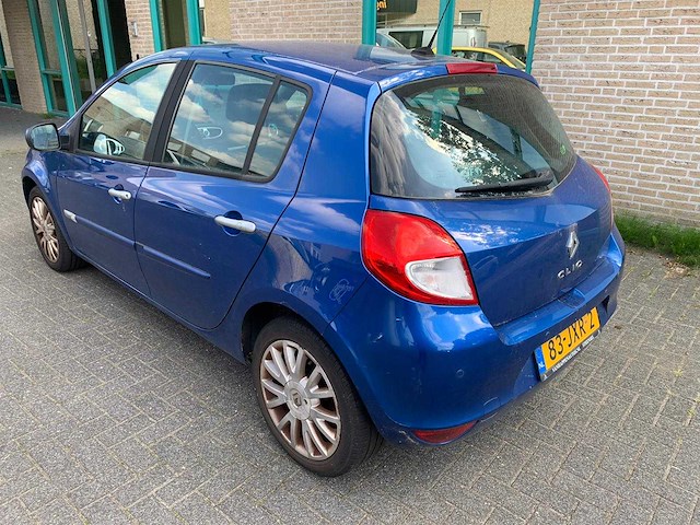 Renault - 2009 - clio - 1.2 tce dynamique - 83-jxr-2 - afbeelding 11 van  15