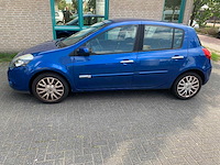 Renault - 2009 - clio - 1.2 tce dynamique - 83-jxr-2 - afbeelding 12 van  15