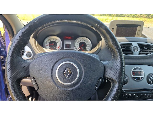 Renault - 2009 - clio - 1.6 gt - personenauto - afbeelding 3 van  34