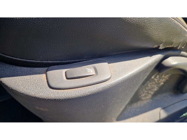 Renault - 2009 - clio - 1.6 gt - personenauto - afbeelding 7 van  33