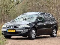 Renault - 2009 - mégane - grijs kenteken - 1.9 dci dynamique - 2-vbx-85 - afbeelding 1 van  16