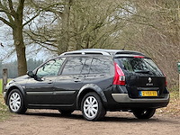 Renault - 2009 - mégane - grijs kenteken - 1.9 dci dynamique - 2-vbx-85 - afbeelding 11 van  17