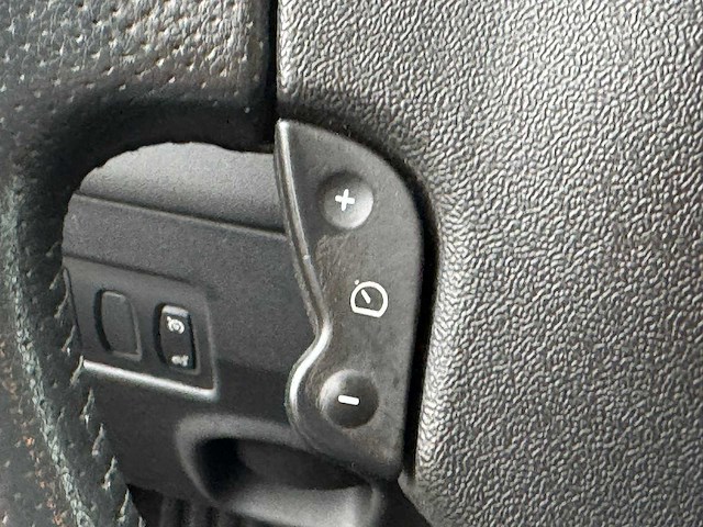 Renault - 2009 - mégane - grijs kenteken - 1.9 dci dynamique - 2-vbx-85 - afbeelding 3 van  17