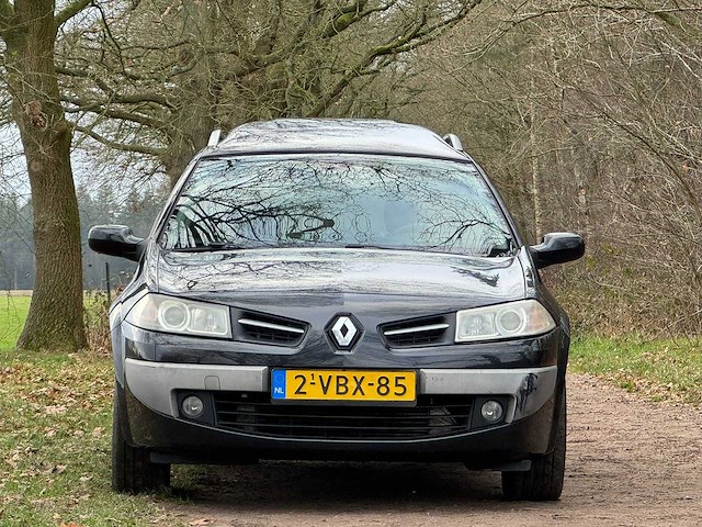 Renault - 2009 - mégane - grijs kenteken - 1.9 dci dynamique - 2-vbx-85 - afbeelding 10 van  17
