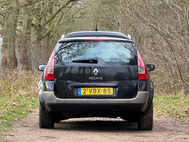 Renault - 2009 - mégane - grijs kenteken - 1.9 dci dynamique - 2-vbx-85 - afbeelding 14 van  17