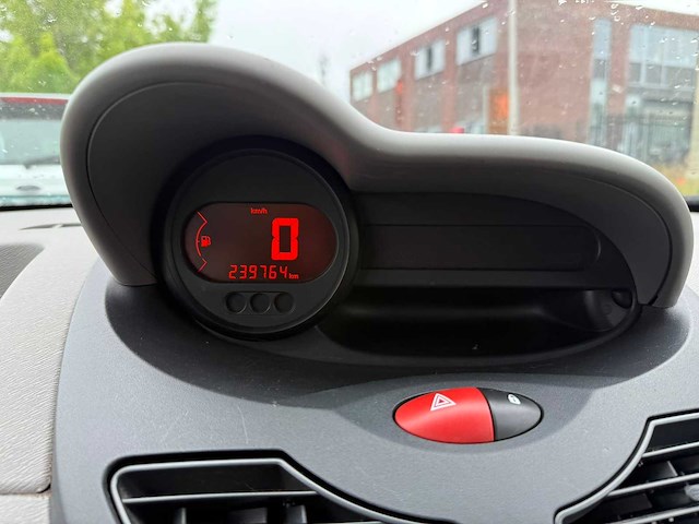 Renault - 2009 - twingo - 1.2-16v dynamique - personenauto - afbeelding 2 van  19