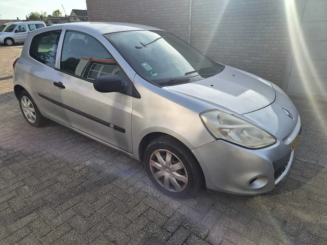 Renault - 2010 - clio - 1.2 tce special line - 58-kkh-6 - afbeelding 5 van  12