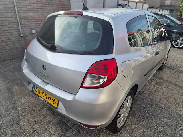 Renault - 2010 - clio - 1.2 tce special line - 58-kkh-6 - afbeelding 10 van  12