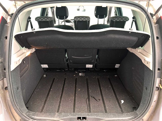Renault - 2010 - scénic - 1.6 celsium - personenauto - afbeelding 15 van  32