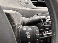 Renault - 2010 - scénic - 1.6 celsium - personenauto - afbeelding 22 van  32