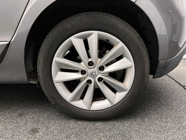 Renault - 2010 - scénic - 1.6 celsium - personenauto - afbeelding 26 van  32
