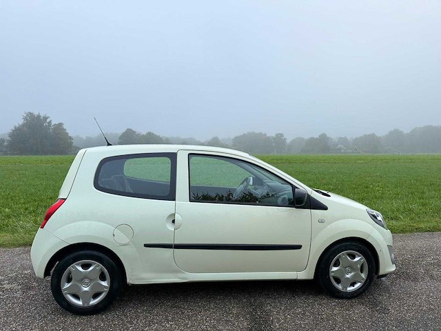 Renault - 2010 - twingo - 1.2-16v authentique - 37-nfn-9 - afbeelding 6 van  11
