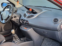 Renault - 2010 - twingo - 1.2-16v dynamique - 11-ltr-8 - afbeelding 14 van  24