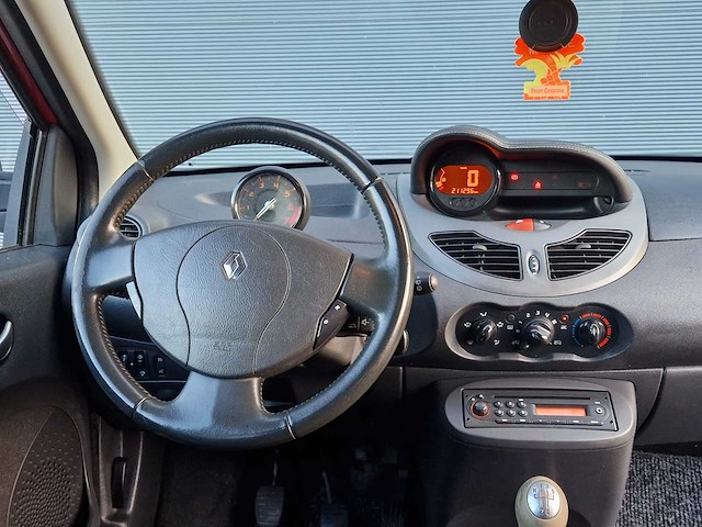 Renault - 2010 - twingo - 1.2-16v dynamique - 11-ltr-8 - afbeelding 3 van  24