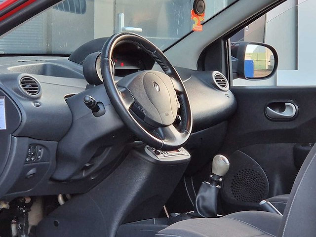 Renault - 2010 - twingo - 1.2-16v dynamique - 11-ltr-8 - afbeelding 24 van  24