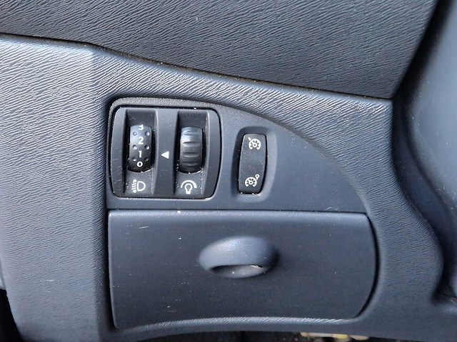 Renault - 2010 - twingo - 1.2-16v dynamique - 11-ltr-8 - afbeelding 15 van  24