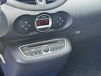 Renault - 2010 - twingo - 1.2-16v dynamique - personenauto - afbeelding 4 van  16