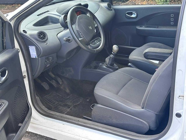 Renault - 2010 - twingo - 1.2-16v dynamique - personenauto - afbeelding 2 van  16
