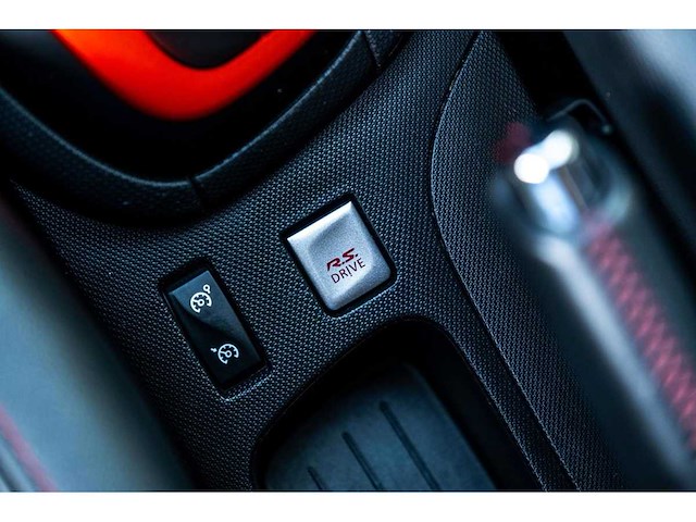 Renault - 2013 - clio - 1.6 r.s. - 9-kkn-60 - afbeelding 38 van  50