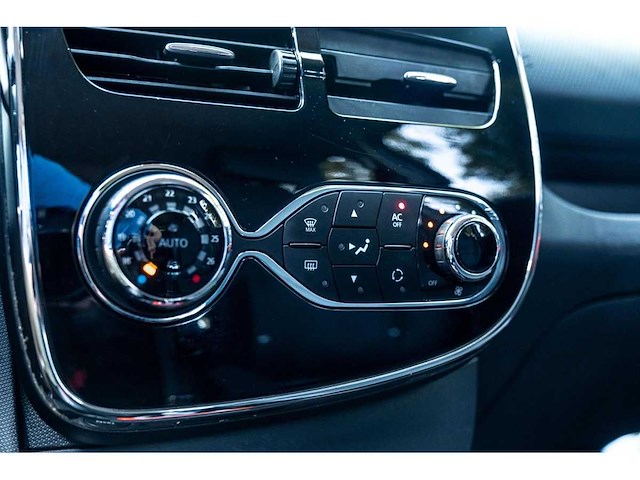 Renault - 2013 - clio - 1.6 r.s. - 9-kkn-60 - afbeelding 30 van  51