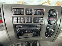 Renault - 2013 - kerax 460dxi - vrachtwagen - afbeelding 24 van  26