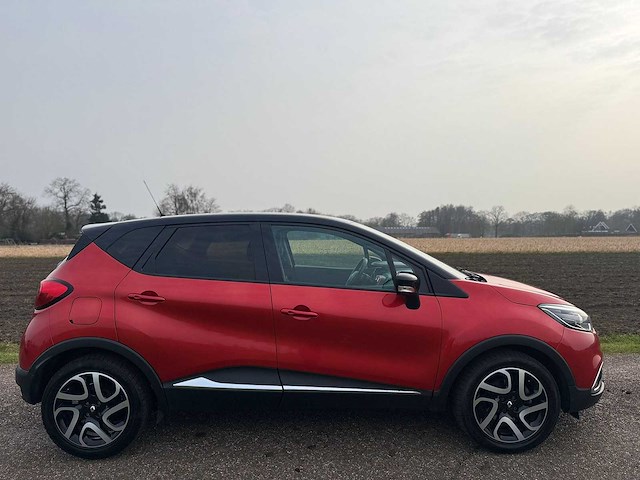 Renault - 2014 - captur - 1.2 tce helly hansen - n-703-pz - afbeelding 2 van  2