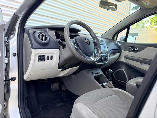 Renault - 2014 - captur - automaat - 1.2 tce expression - personenauto - afbeelding 16 van  18