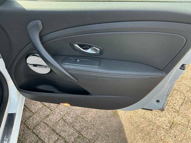 Renault - 2014 - mégane estate - 1.5 dci bose - personenauto - afbeelding 18 van  38
