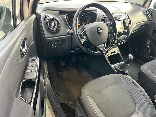 Renault - 2015 - captur - 0.9 tce dynamique - personenauto - afbeelding 13 van  17