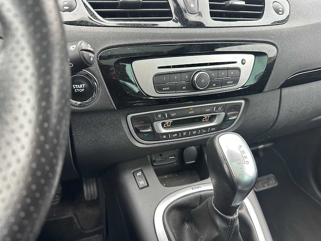 Renault - 2015 - scenic - automaat 1.5 dci bose - personenauto - afbeelding 7 van  19