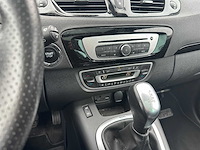 Renault - 2015 - scenic - automaat 1.5 dci bose - personenauto - afbeelding 7 van  19