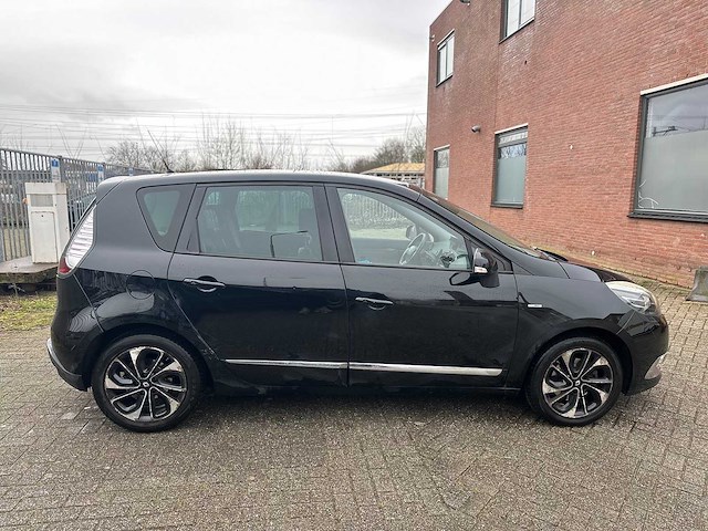 Renault - 2015 - scenic - automaat 1.5 dci bose - personenauto - afbeelding 16 van  19