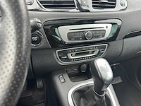 Renault - 2015 - scenic - automaat 1.5 dci bose - personenauto - afbeelding 11 van  20
