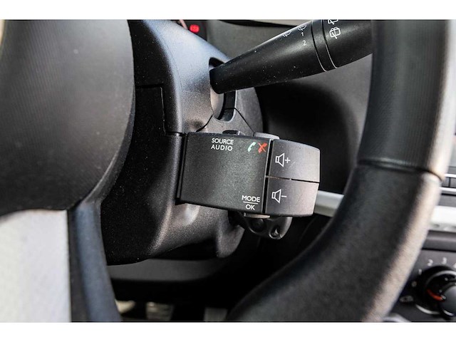 Renault - 2015 - twingo - 1.0 sce authentique - sj-314-x - afbeelding 5 van  30