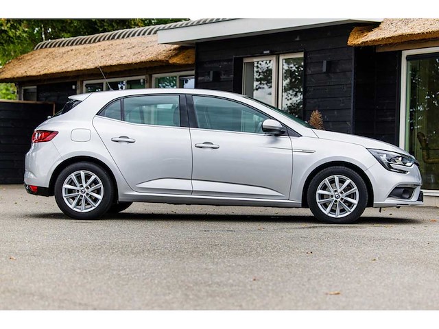Renault - 2016 - mégane - 1.2 tce zen - p-199-lx - afbeelding 11 van  16