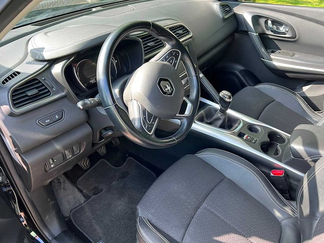 Renault - 2017 - kadjar - 1.2 tce extase - personenauto - afbeelding 16 van  17