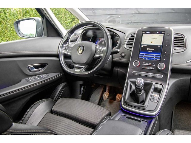 Renault - 2017 - scénic - 1.2 tce bose - k-021-ds - afbeelding 9 van  31